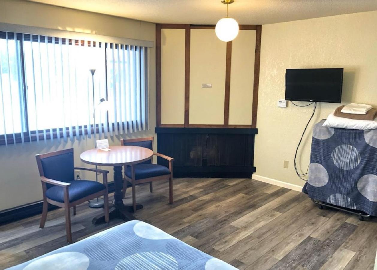 אינדיאן ריבר Waterway Inn מראה חיצוני תמונה